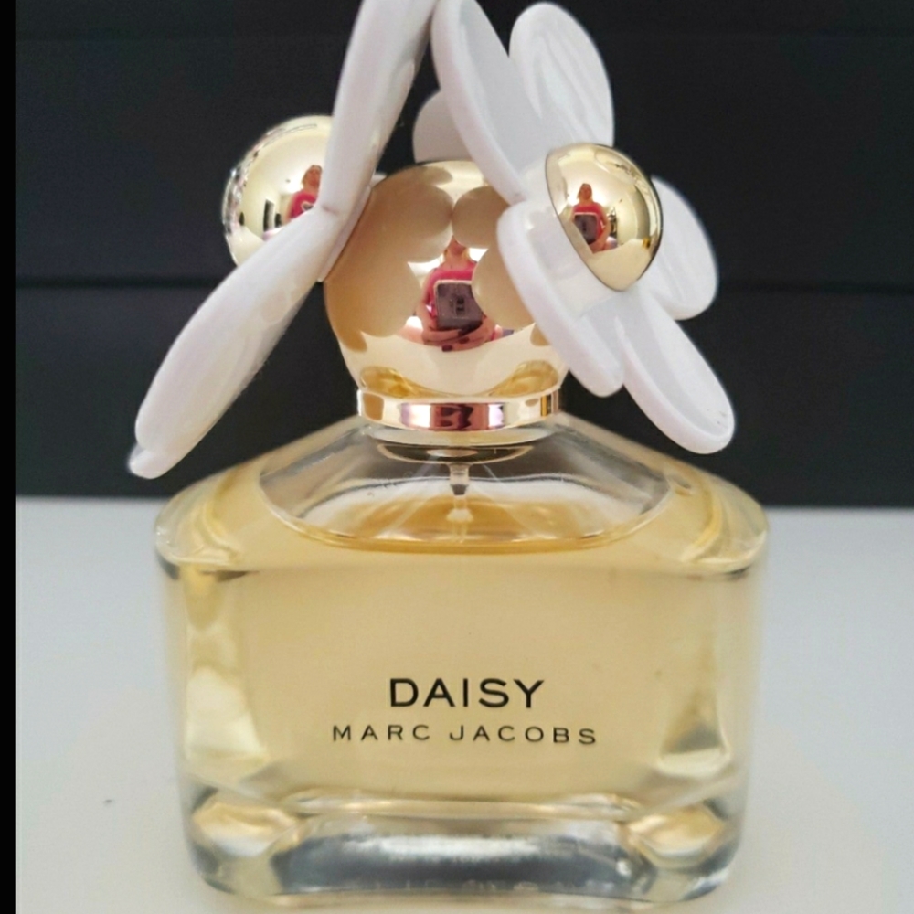 Marc Jacobs Daisy